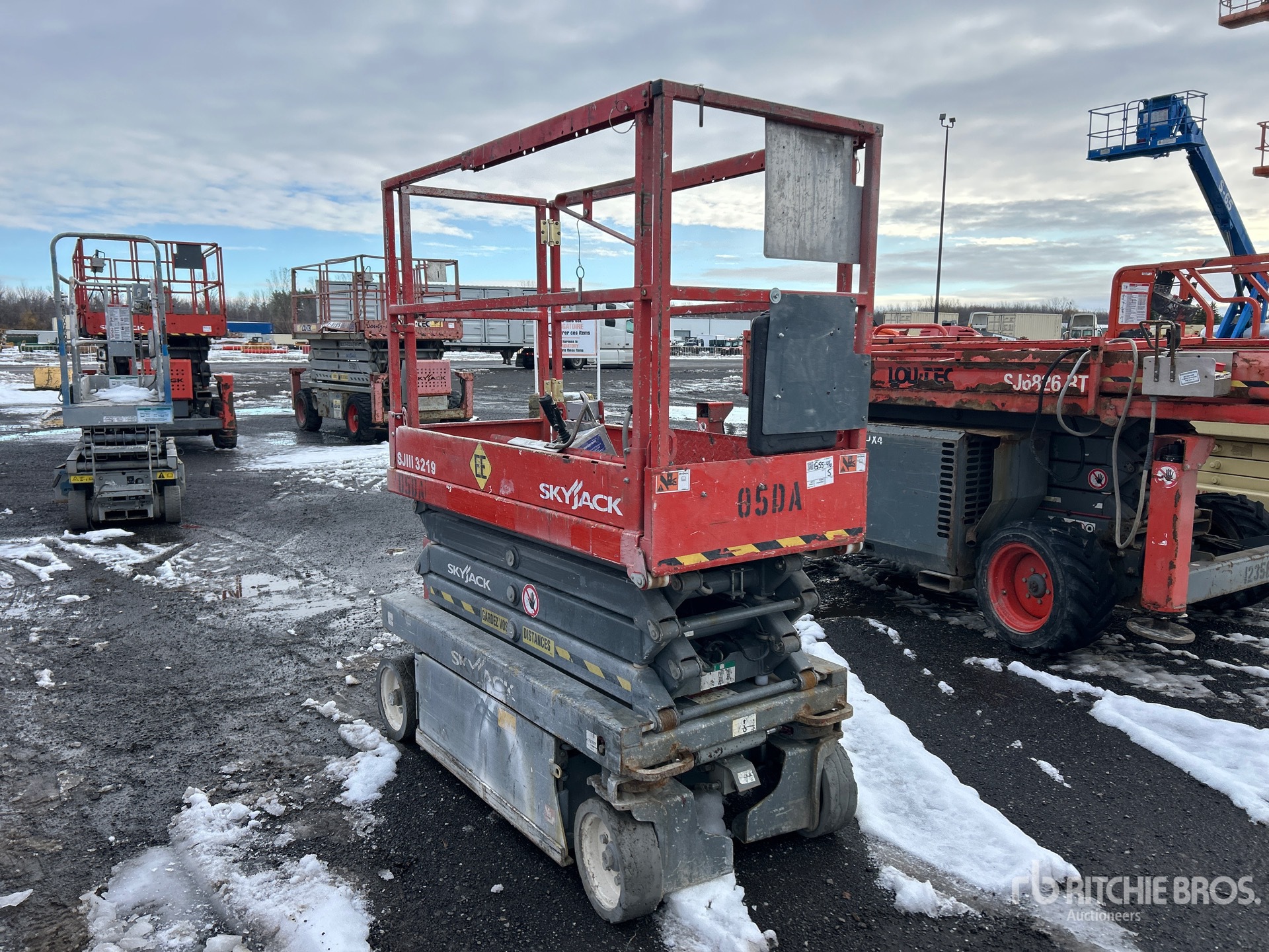 General Appearance with Imagen: esquina delantera derecha