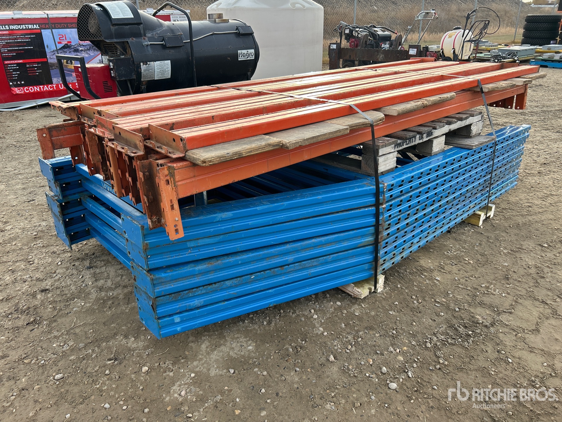 General Appearance with Bild, Ecke hinten links