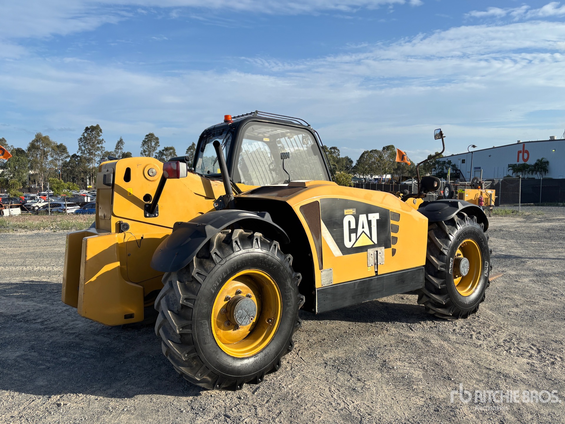 General Appearance with Imagen: esquina trasera derecha