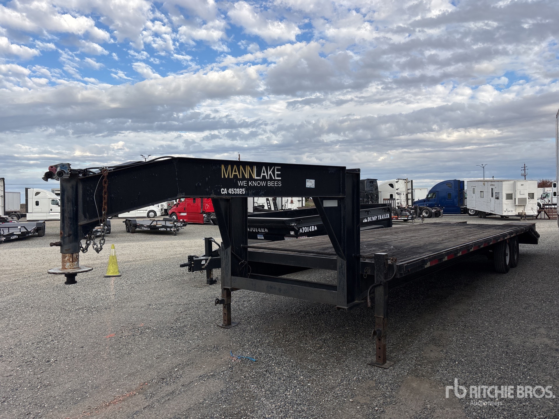 General Appearance with Featured Photo