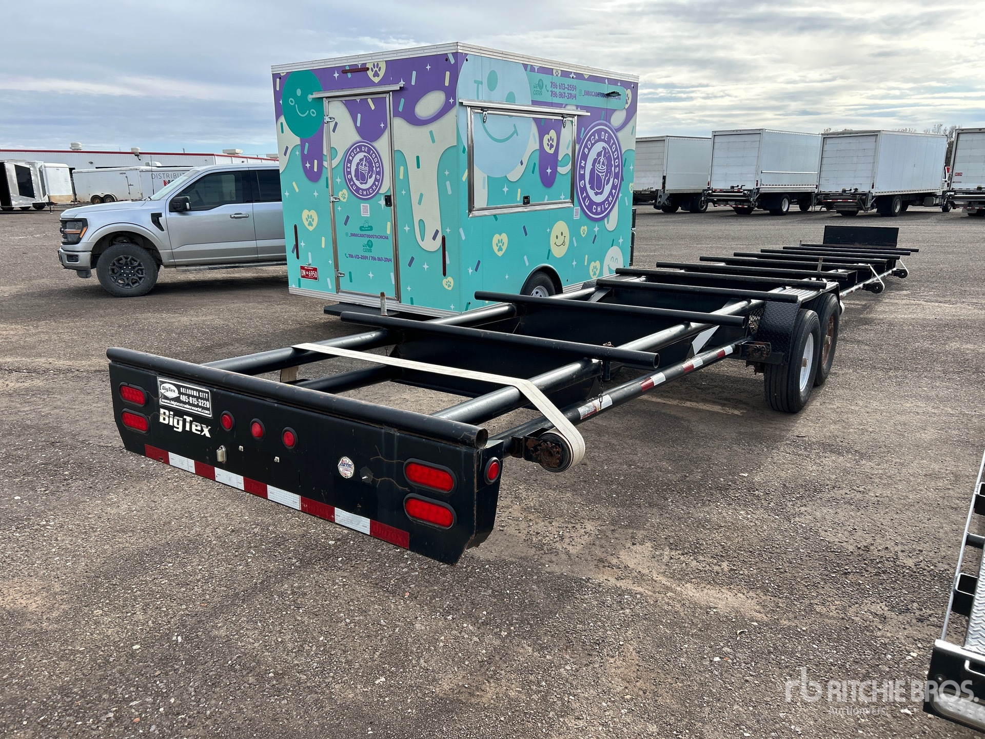 General Appearance with Picture, Right Rear Corner