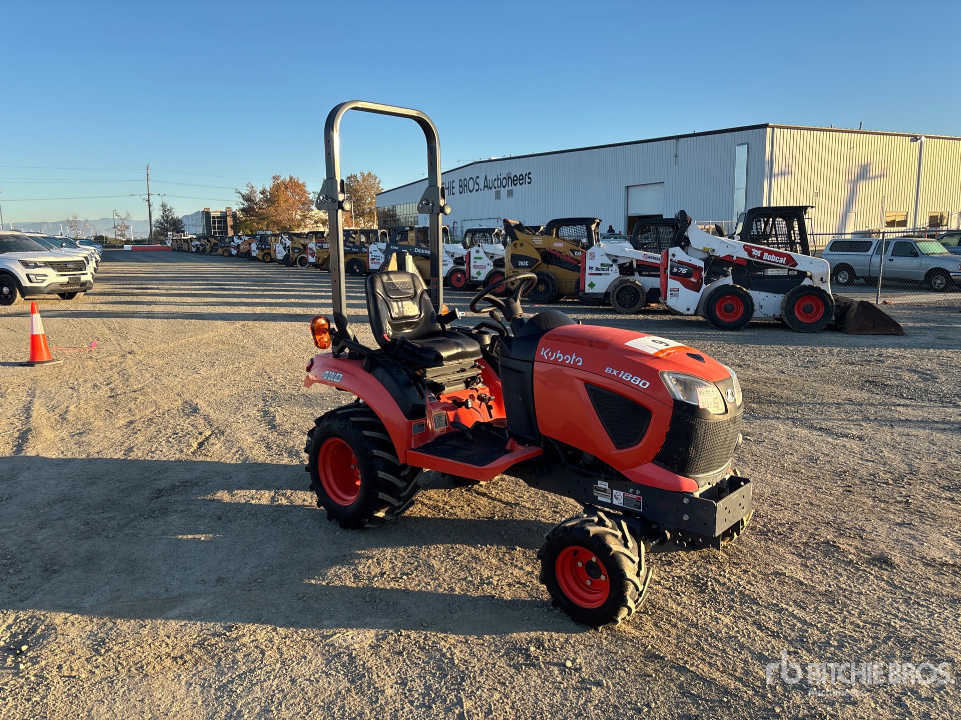 General Appearance with Bild, Ecke vorne rechts