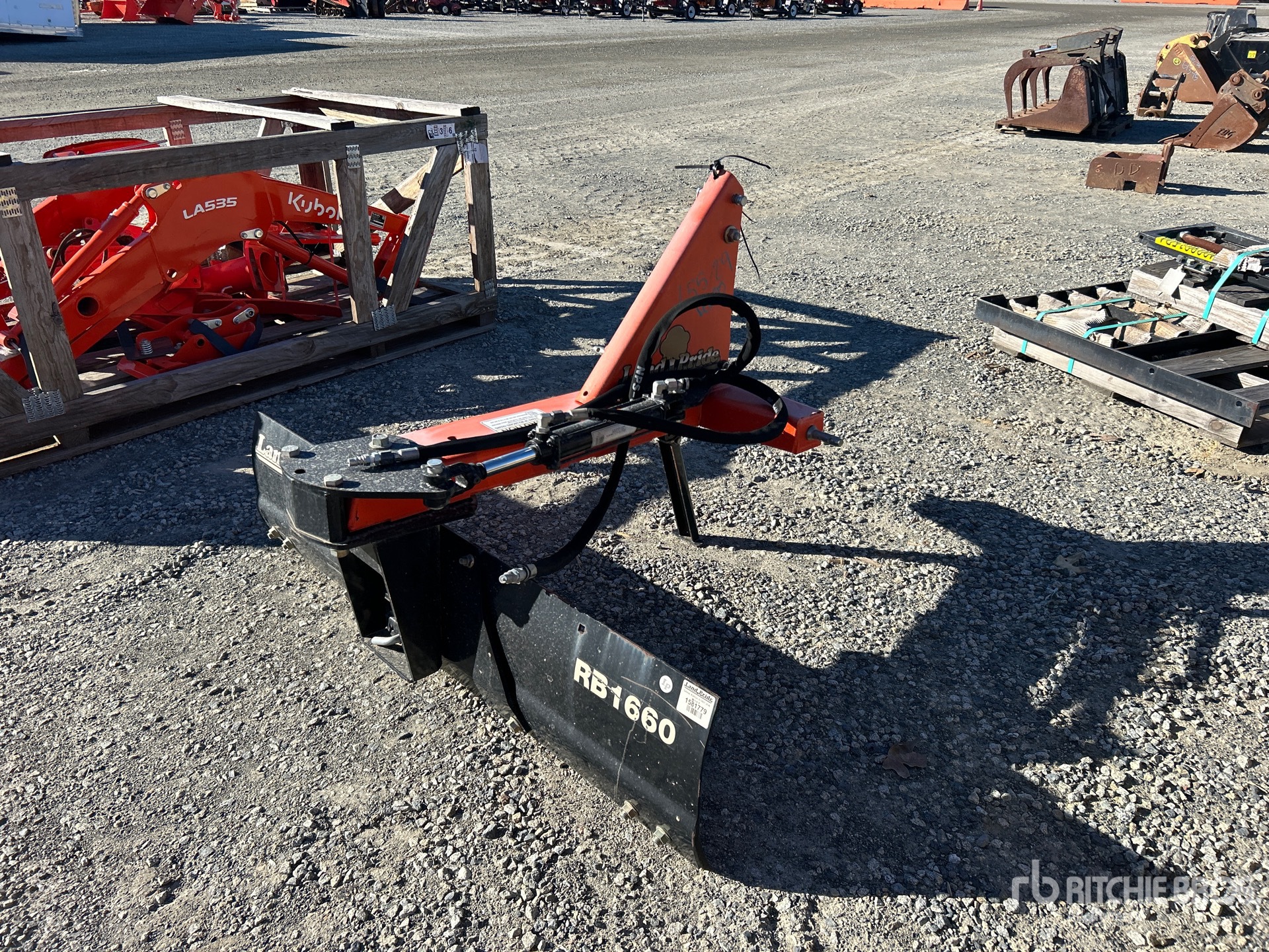 General Appearance with Foto, angolo anteriore sinistro