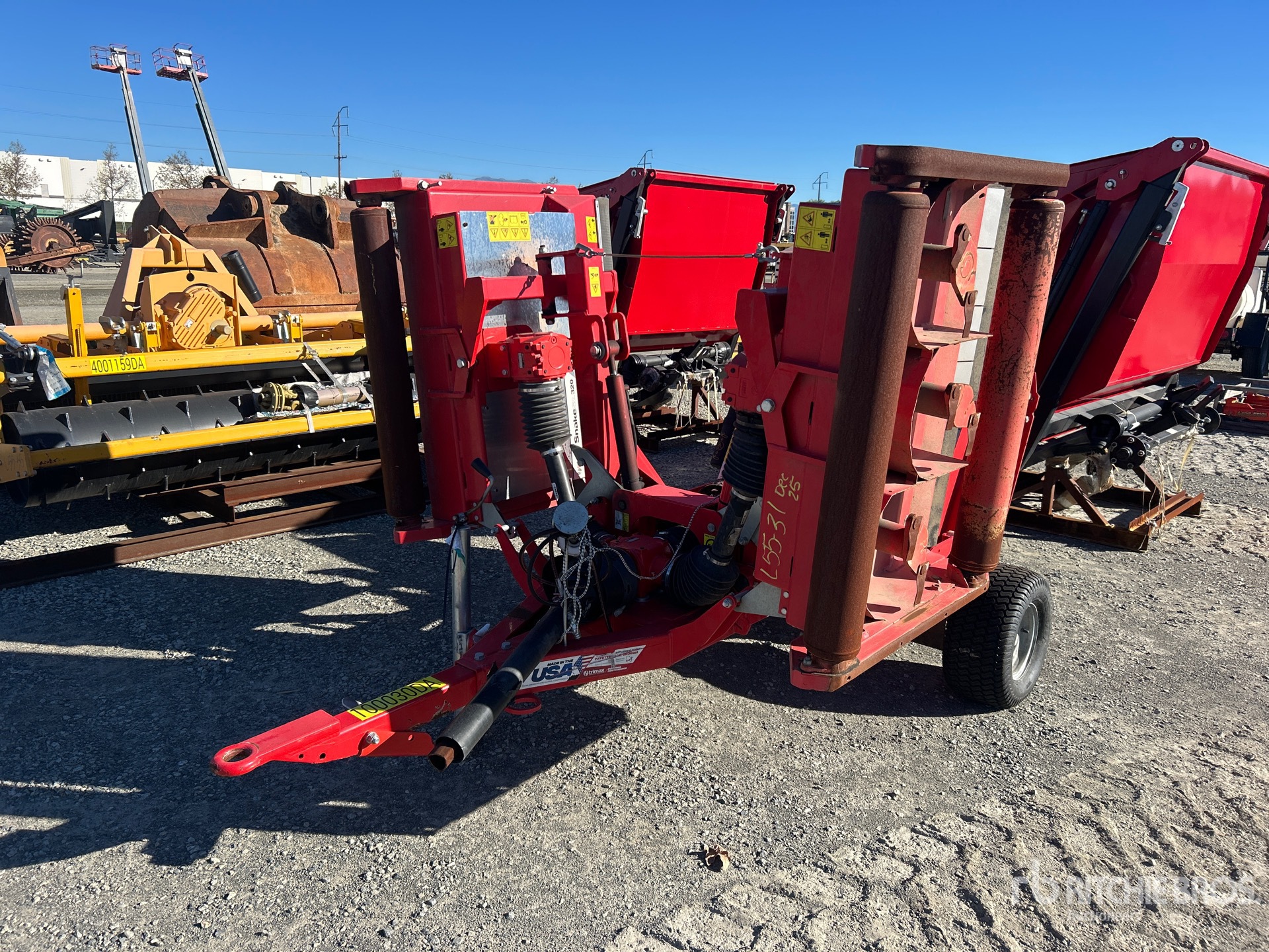 General Appearance with Bild, Ecke vorne links