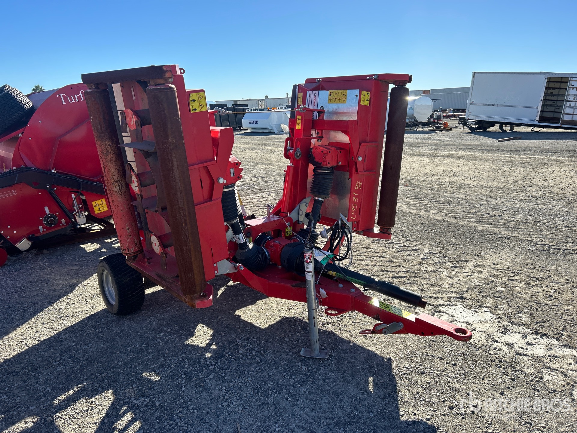 General Appearance with Bild, Ecke vorne rechts