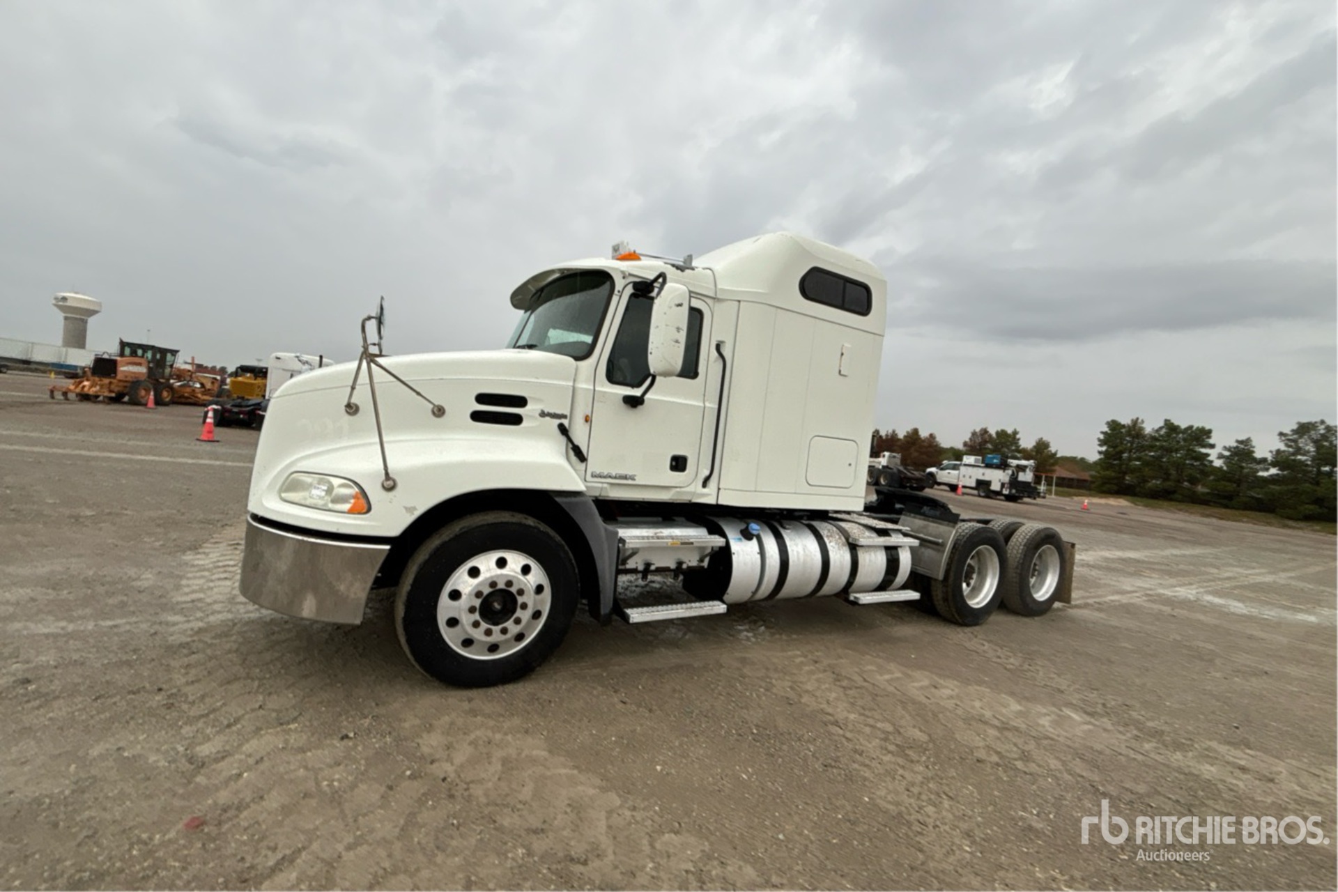 General Appearance with Imagen: esquina delantera izquierda