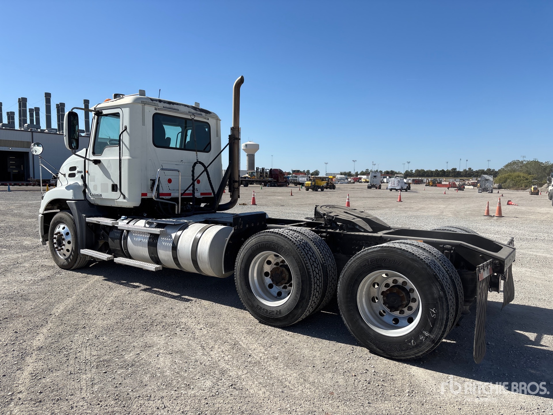 General Appearance with Zdjęcie, lewy dolny róg