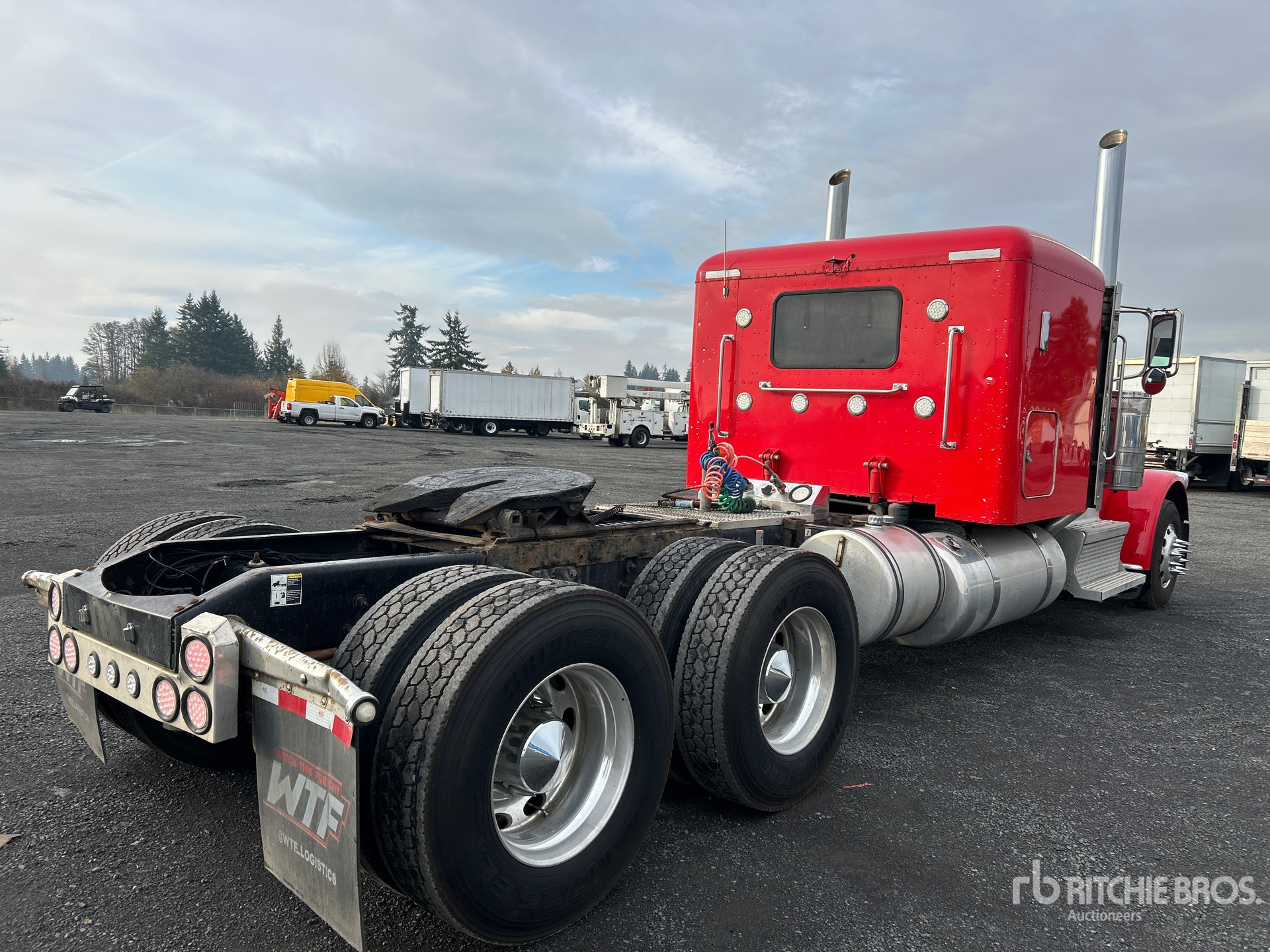 General Appearance with Imagen: esquina trasera derecha