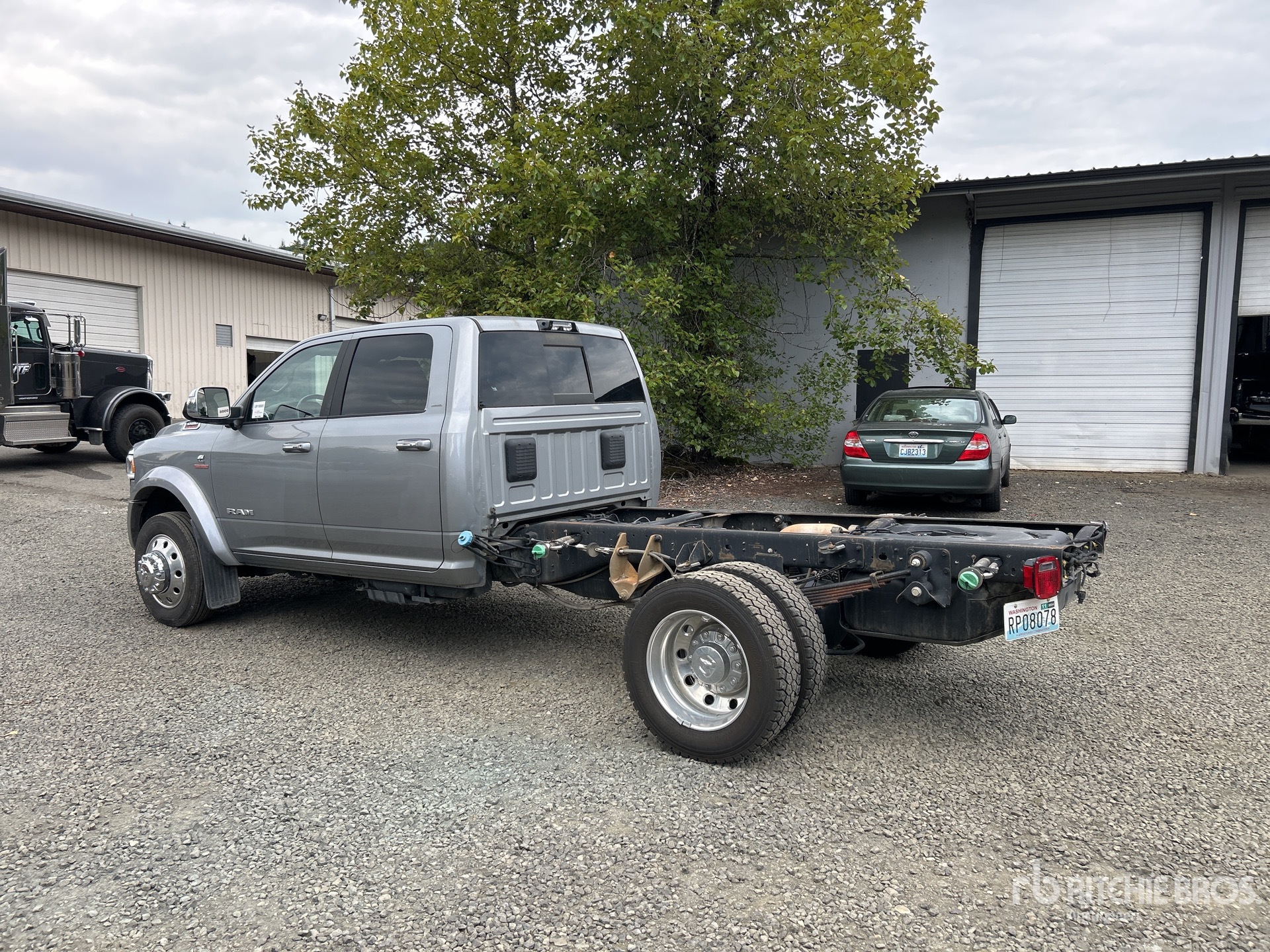 Aspect général with Image, coin arrière gauche