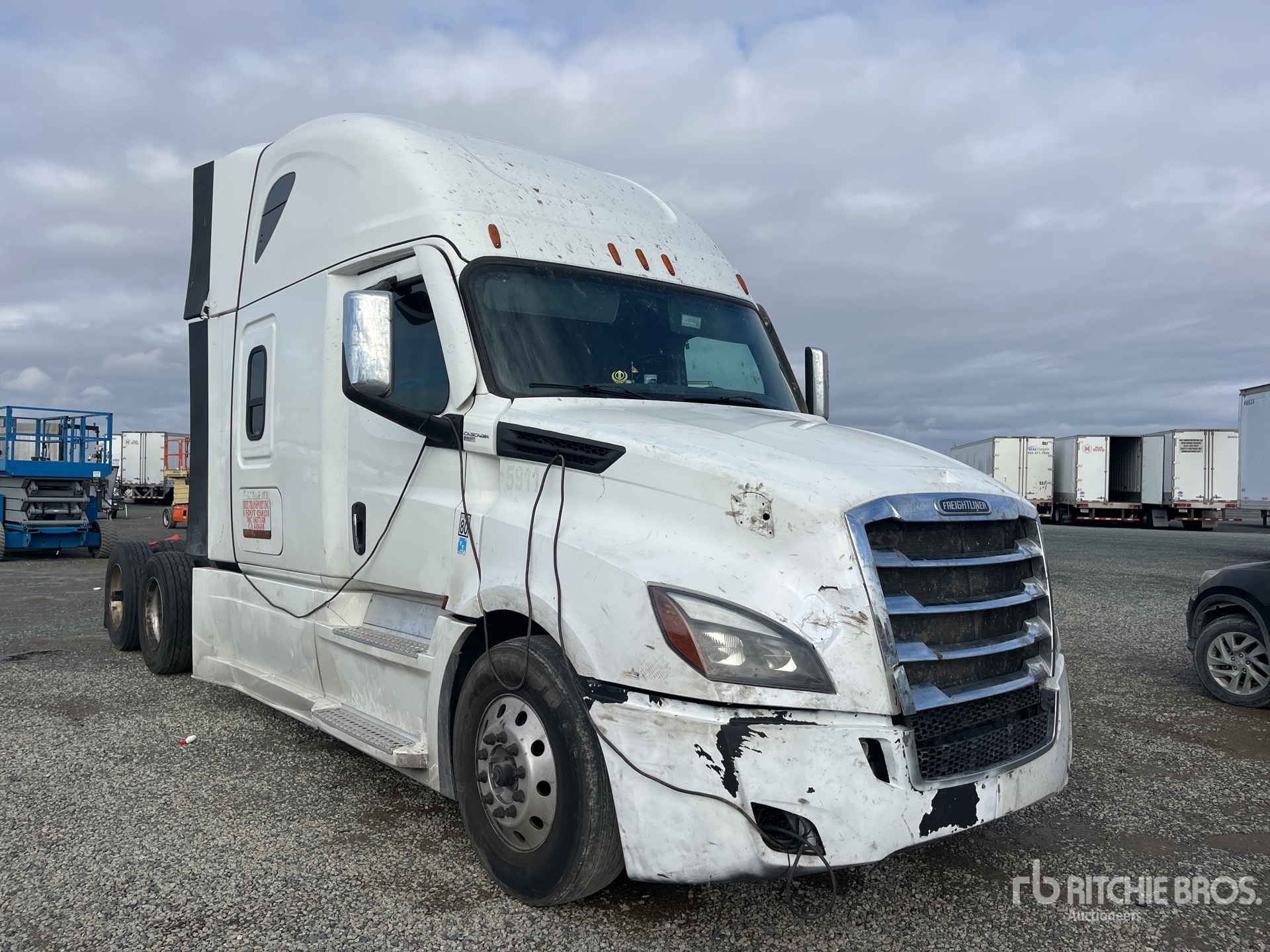 General Appearance with Picture, Right Front Corner