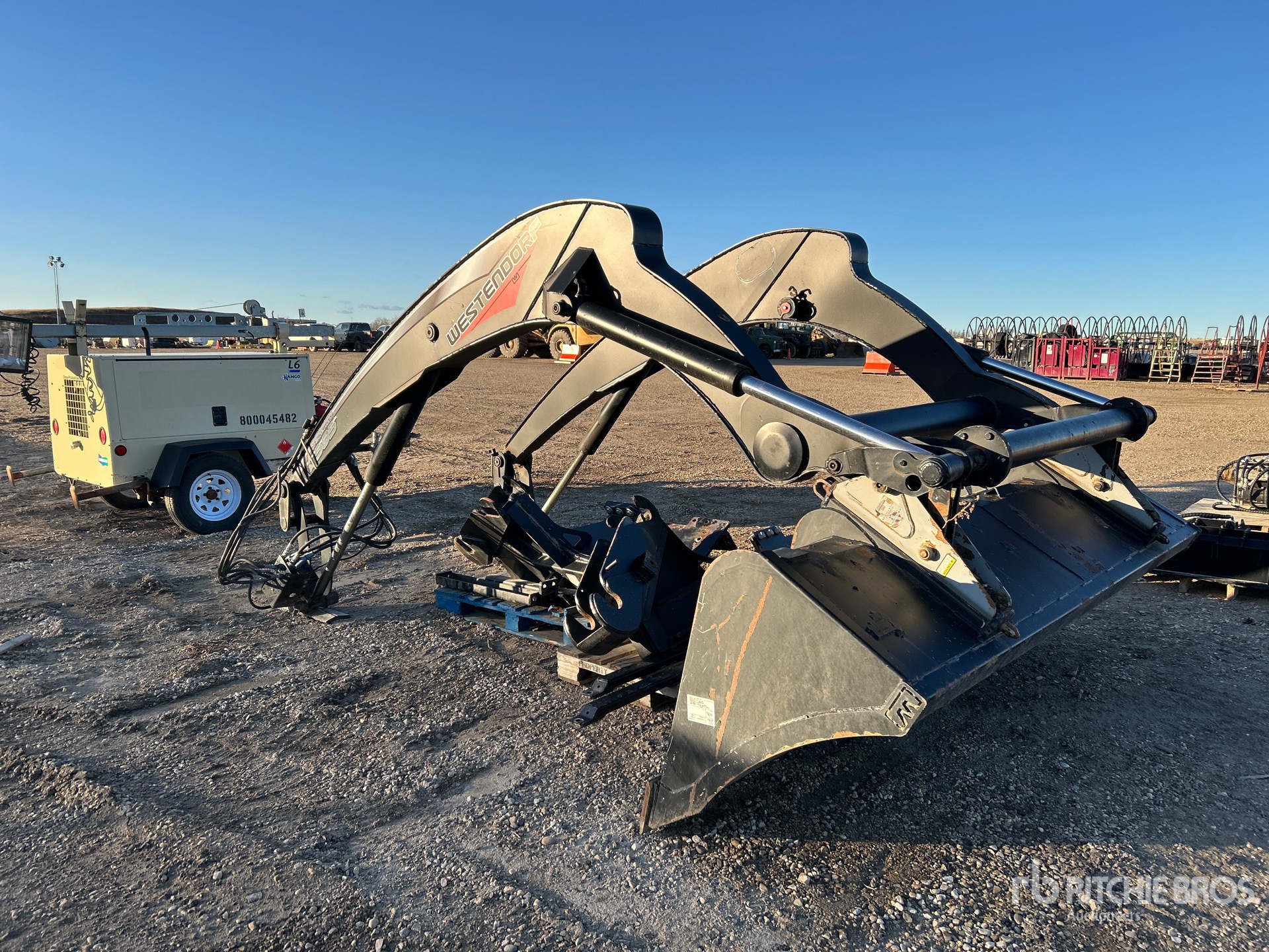 General Appearance with Bild, Ecke hinten rechts