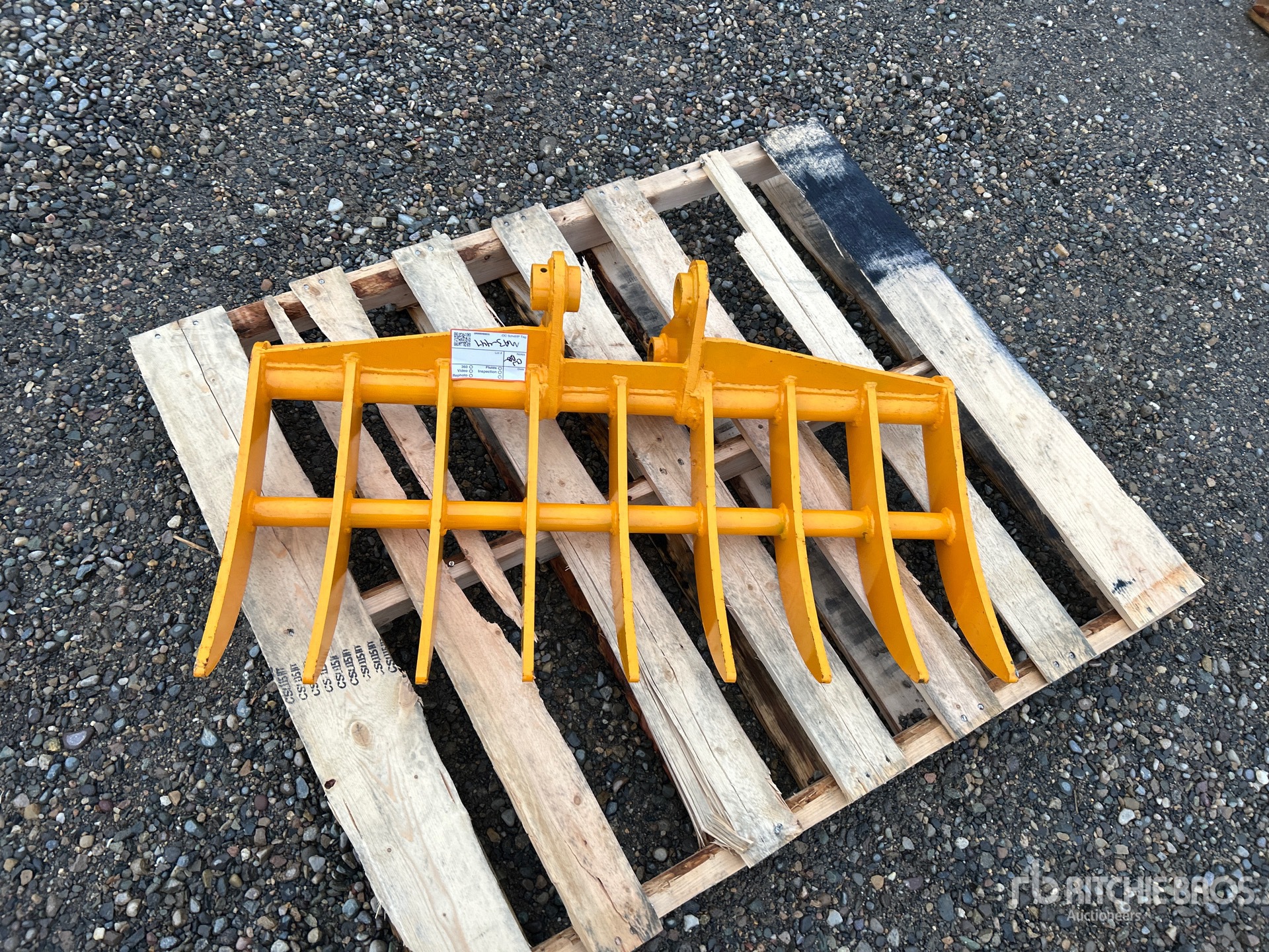 General Appearance with Bild, Ecke vorne rechts