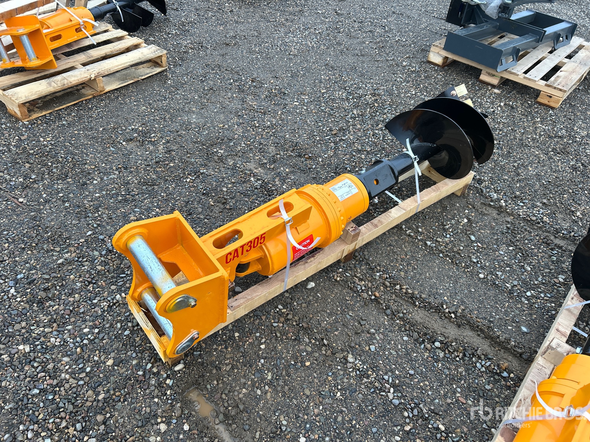 General Appearance with Bild, Ecke hinten links