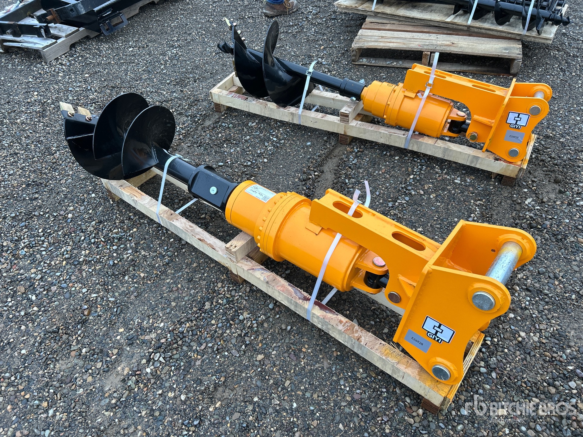 General Appearance with Bild, Ecke vorne links