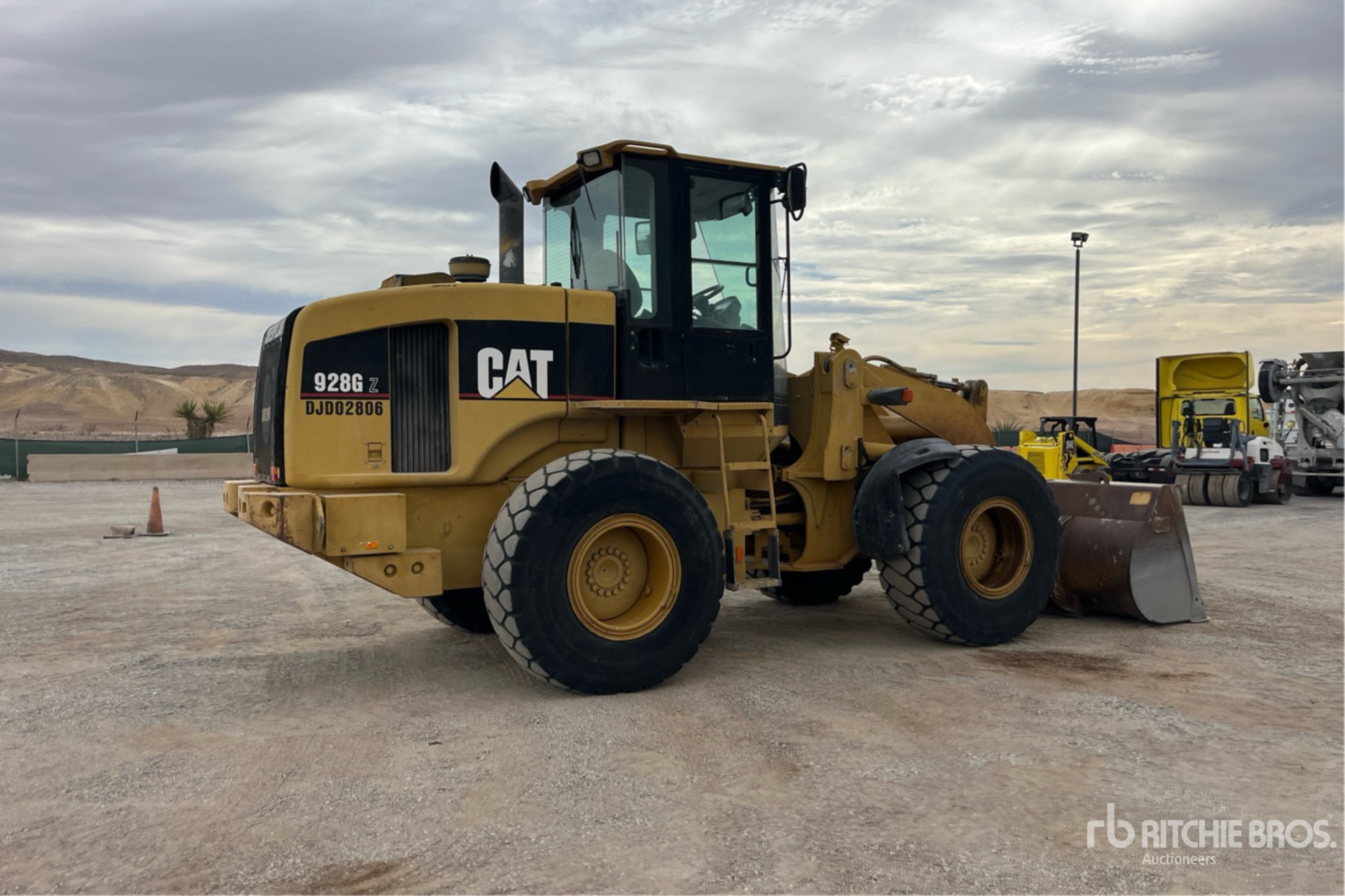 General Appearance with Imagen: esquina trasera derecha