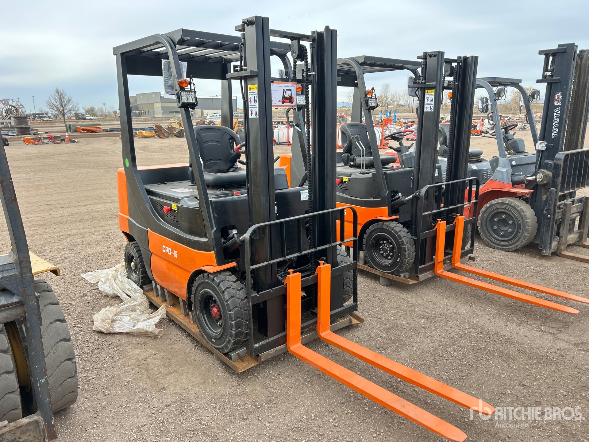 Aspect général with Image, coin avant droit