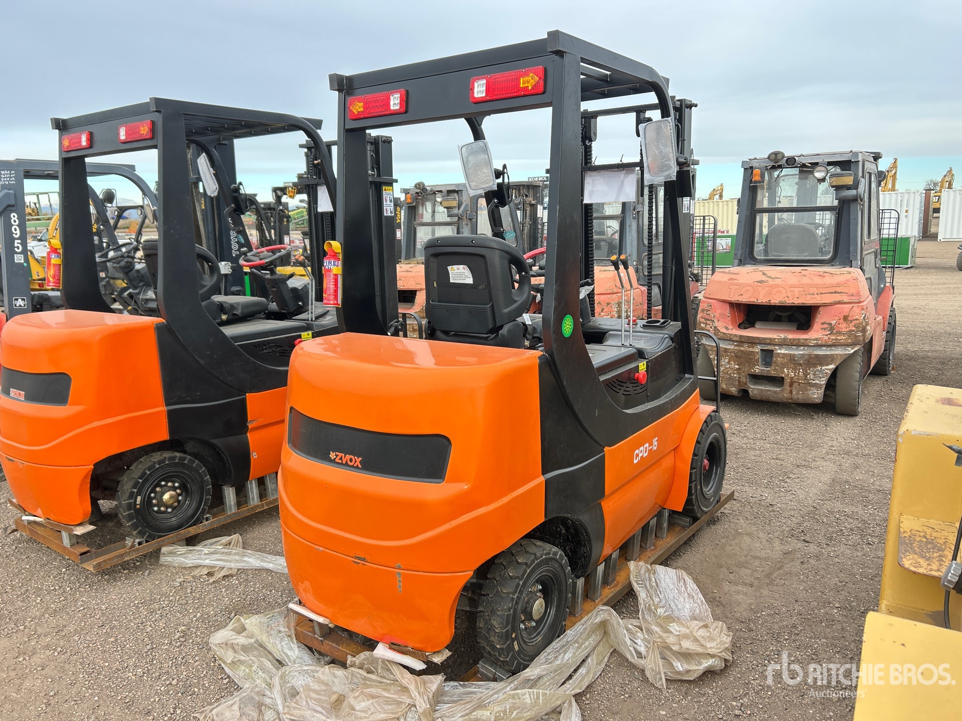 Aspect général with Image, coin arrière droit