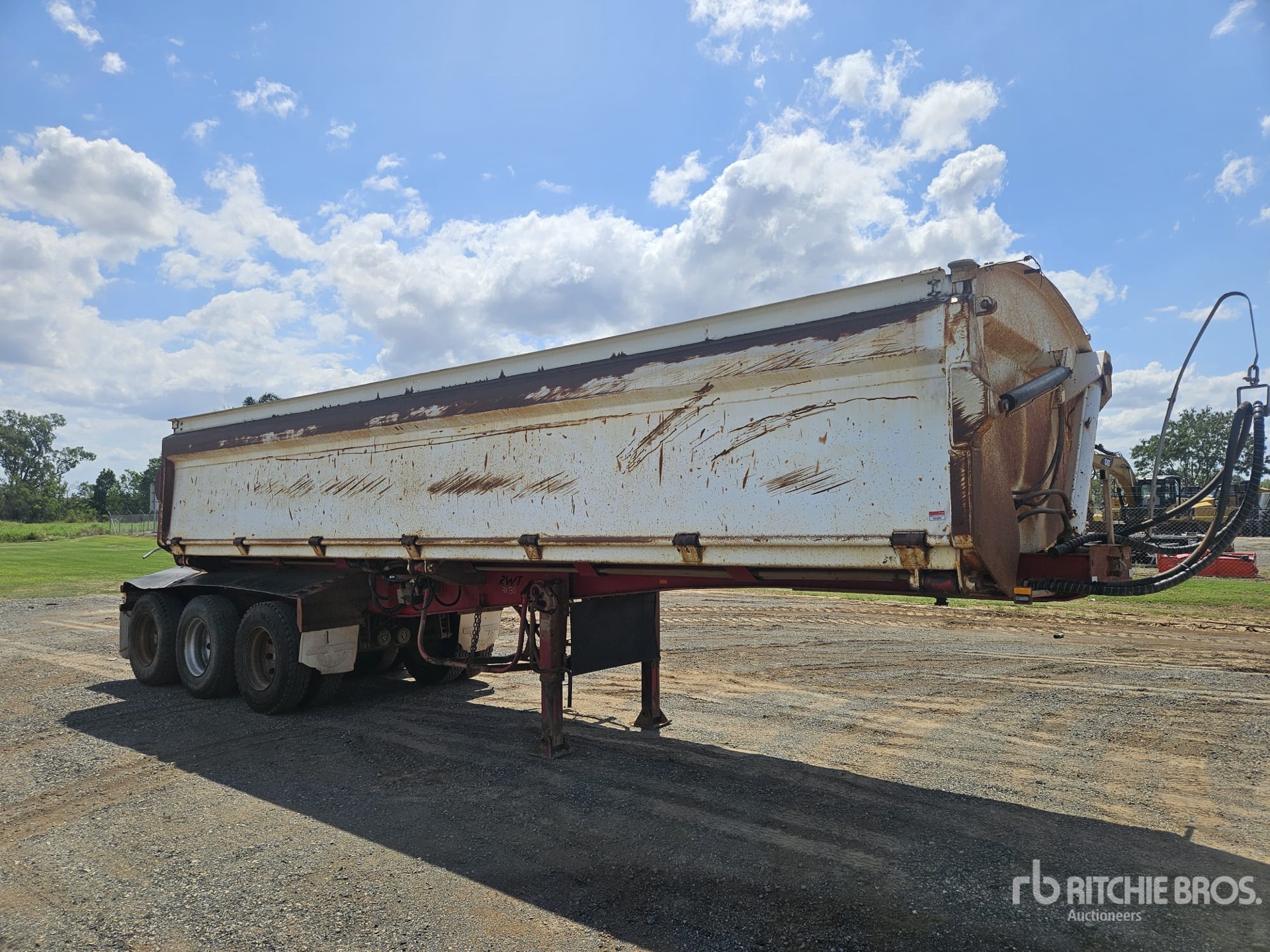 General Appearance with Bild, Ecke vorne links