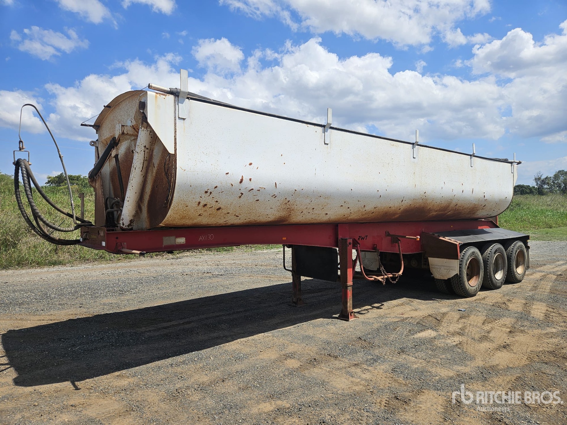 General Appearance with Bild, Ecke vorne rechts