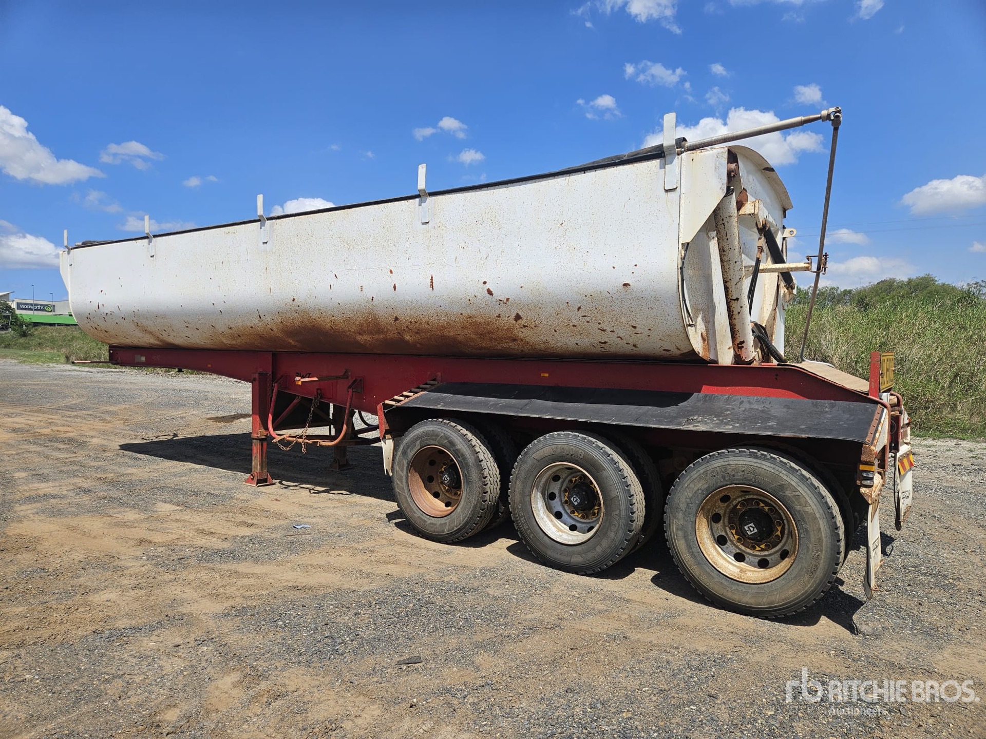 General Appearance with Bild, Ecke hinten rechts