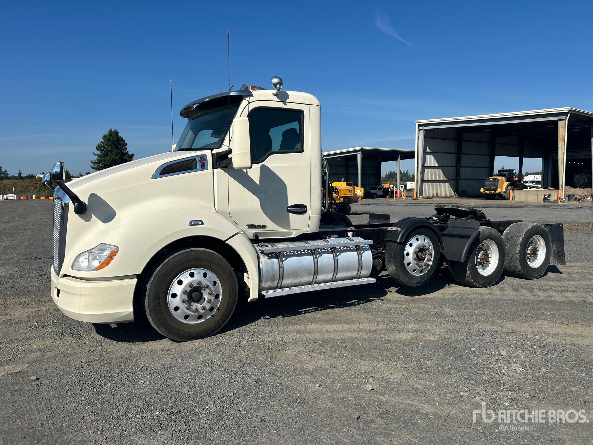 General Appearance with Image, coin avant gauche