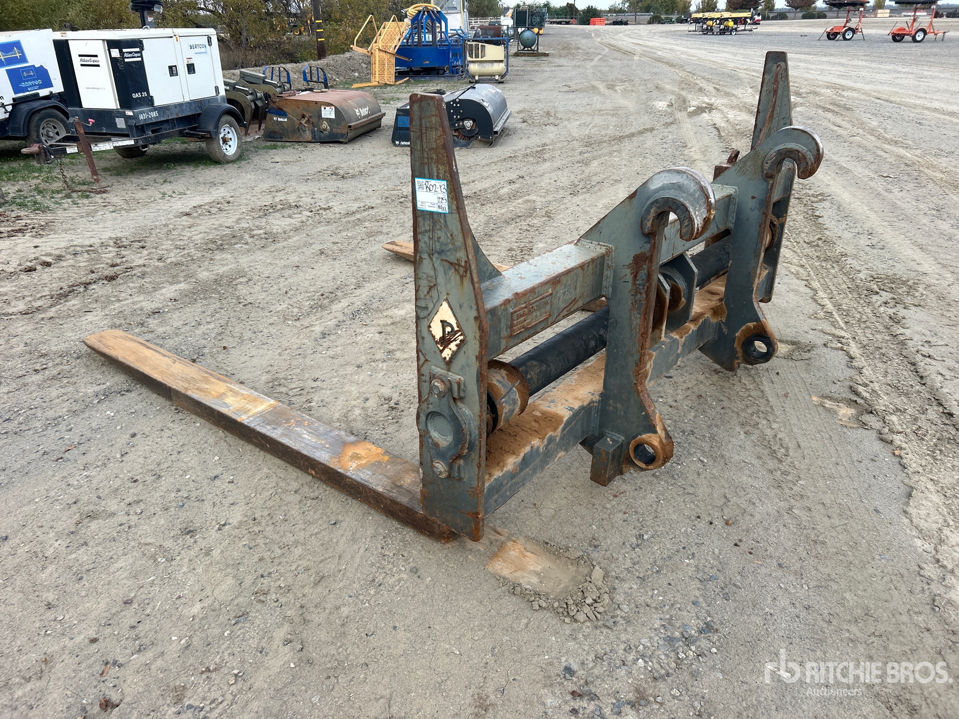 General Appearance with Bild, Ecke hinten links