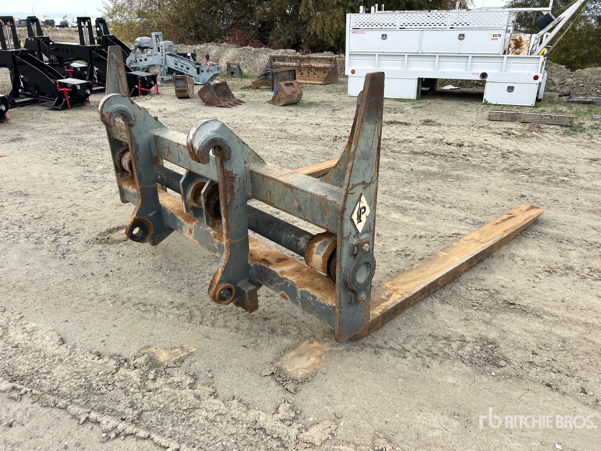 General Appearance with Bild, Ecke hinten rechts