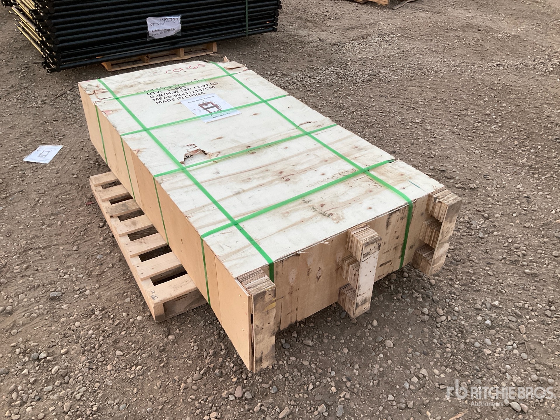 General Appearance with Foto, angolo posteriore sinistro