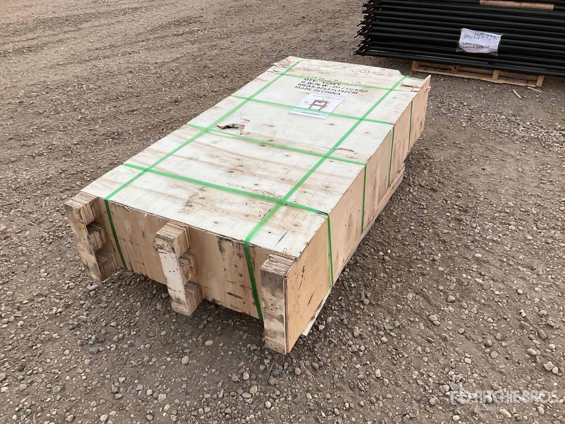 General Appearance with Foto, angolo anteriore sinistro