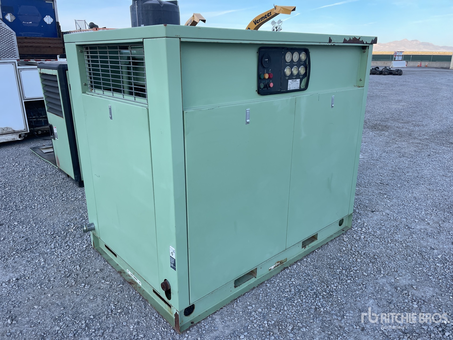 General Appearance with Imagen: esquina trasera derecha