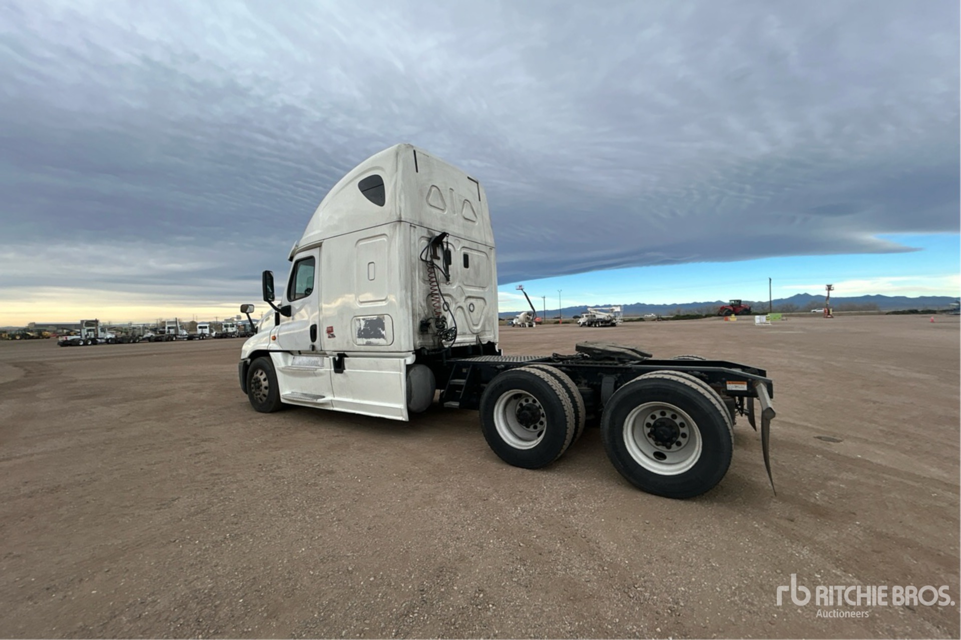 General Appearance with Image, coin arrière gauche