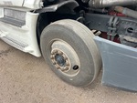 4 Underbody - Truck with 