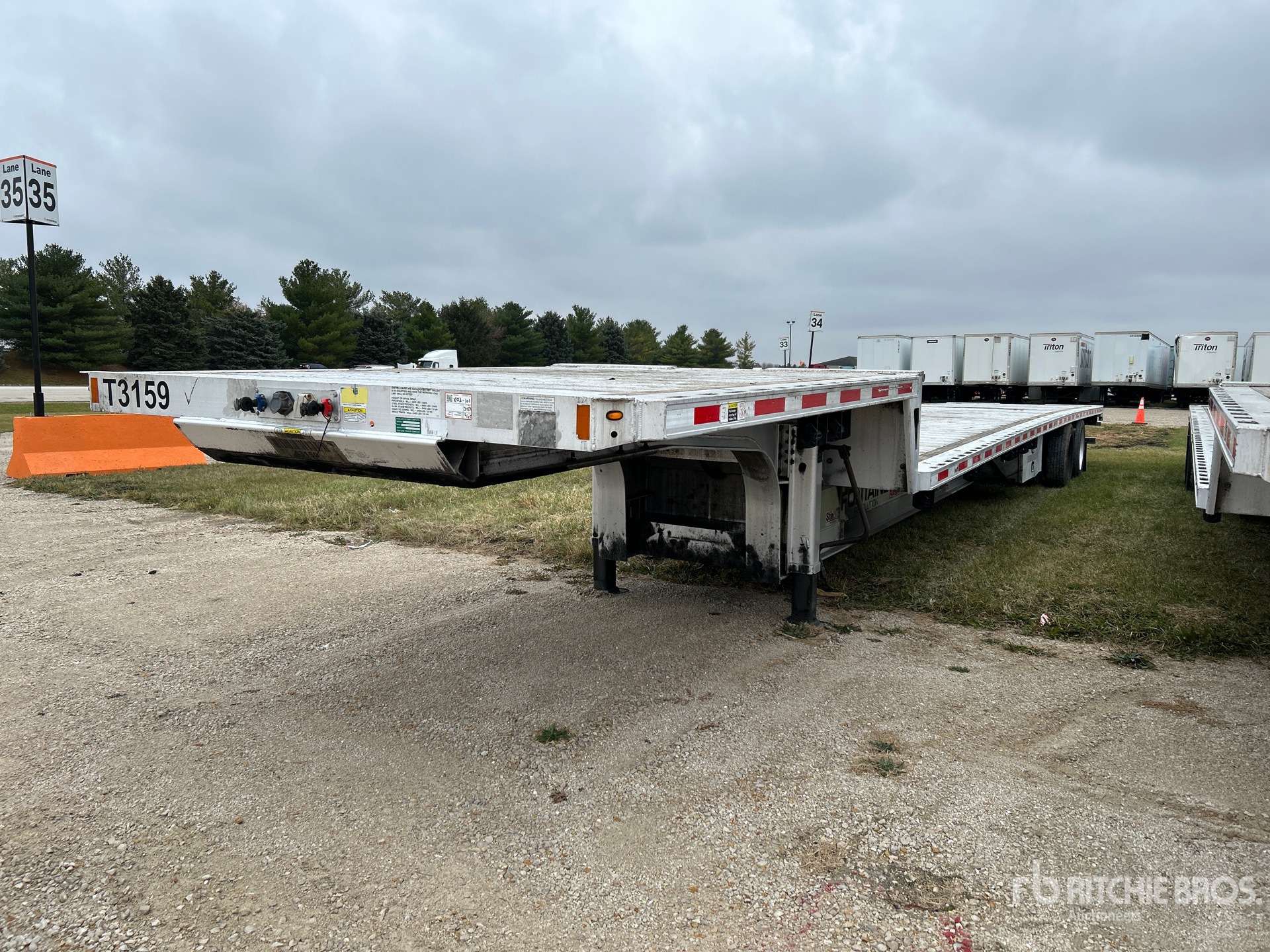 General Appearance with Featured Photo