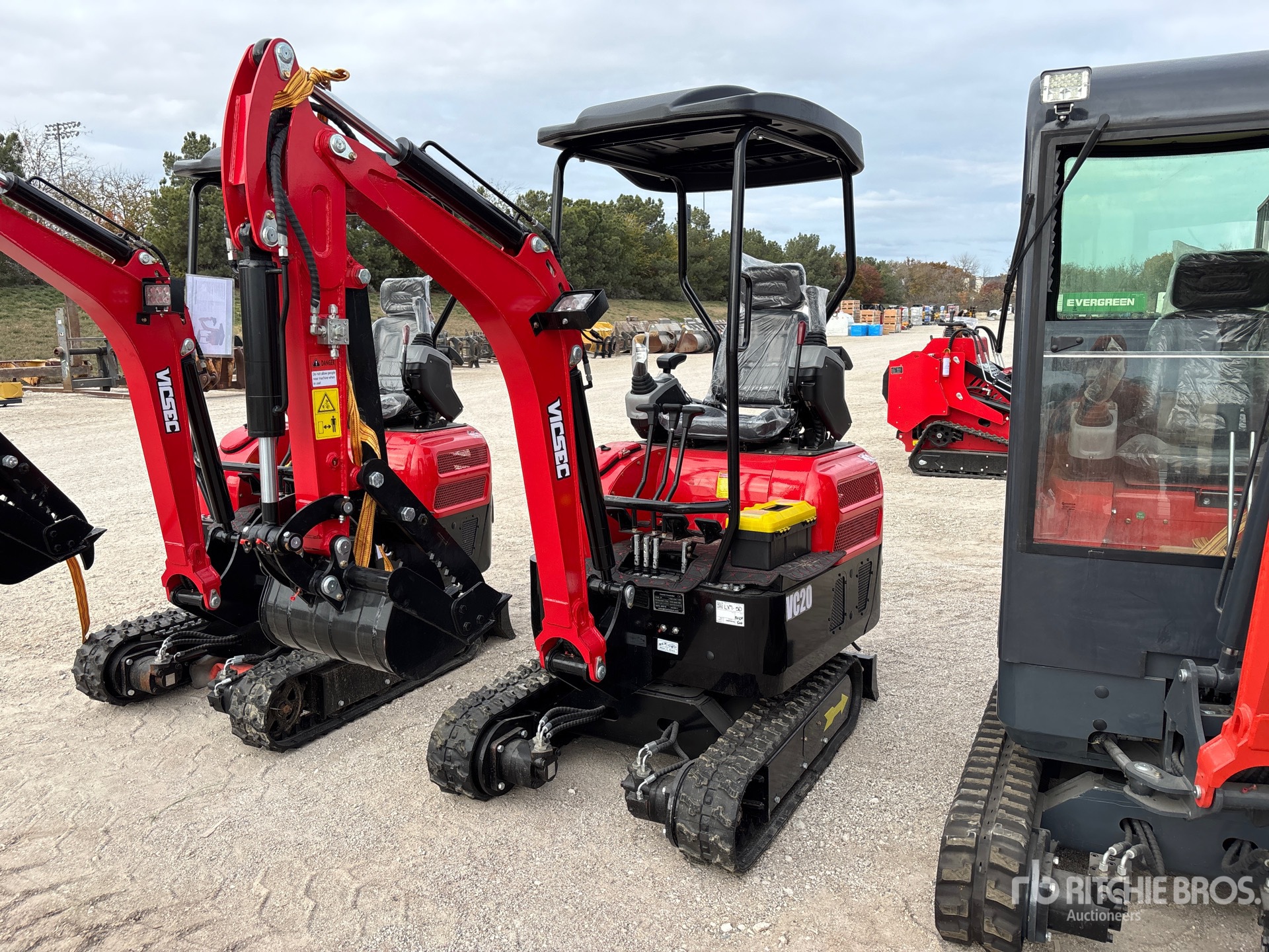 General Appearance with Picture, Left Front Corner