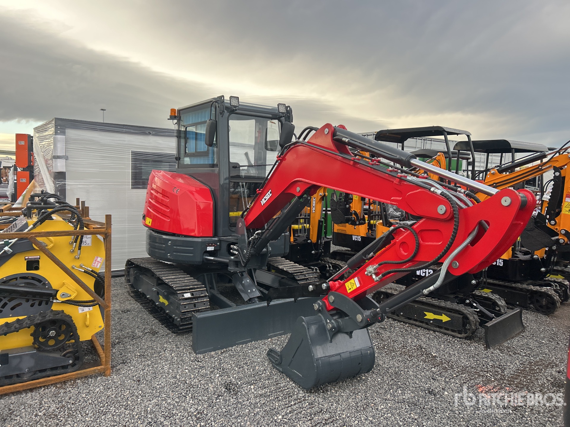 General Appearance with Bild, Ecke vorne rechts