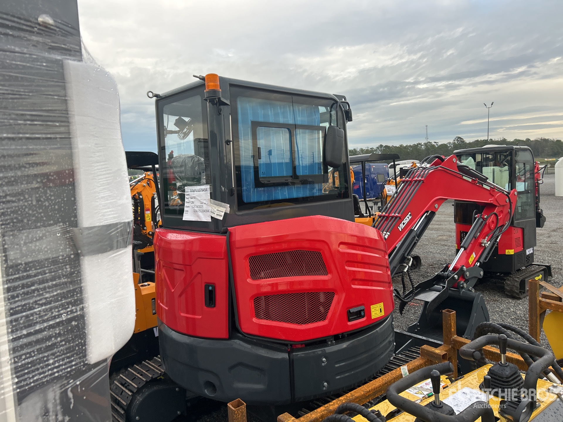 General Appearance with Bild, Ecke hinten rechts