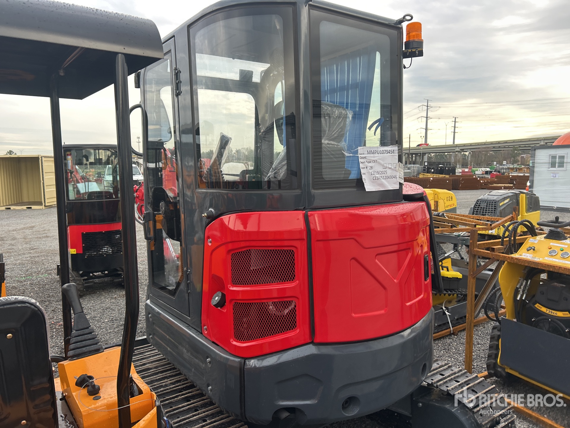 General Appearance with Bild, Ecke hinten links