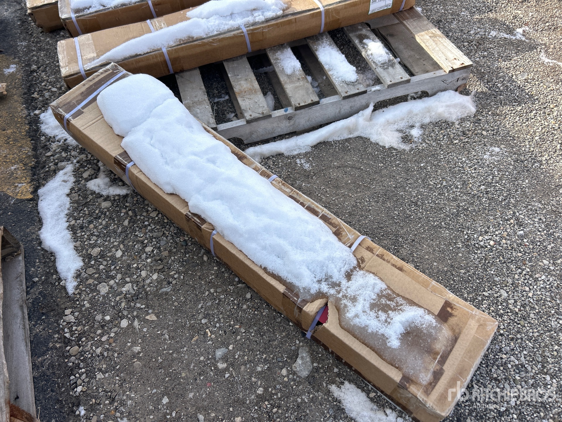 Aspect général with Image, coin avant droit