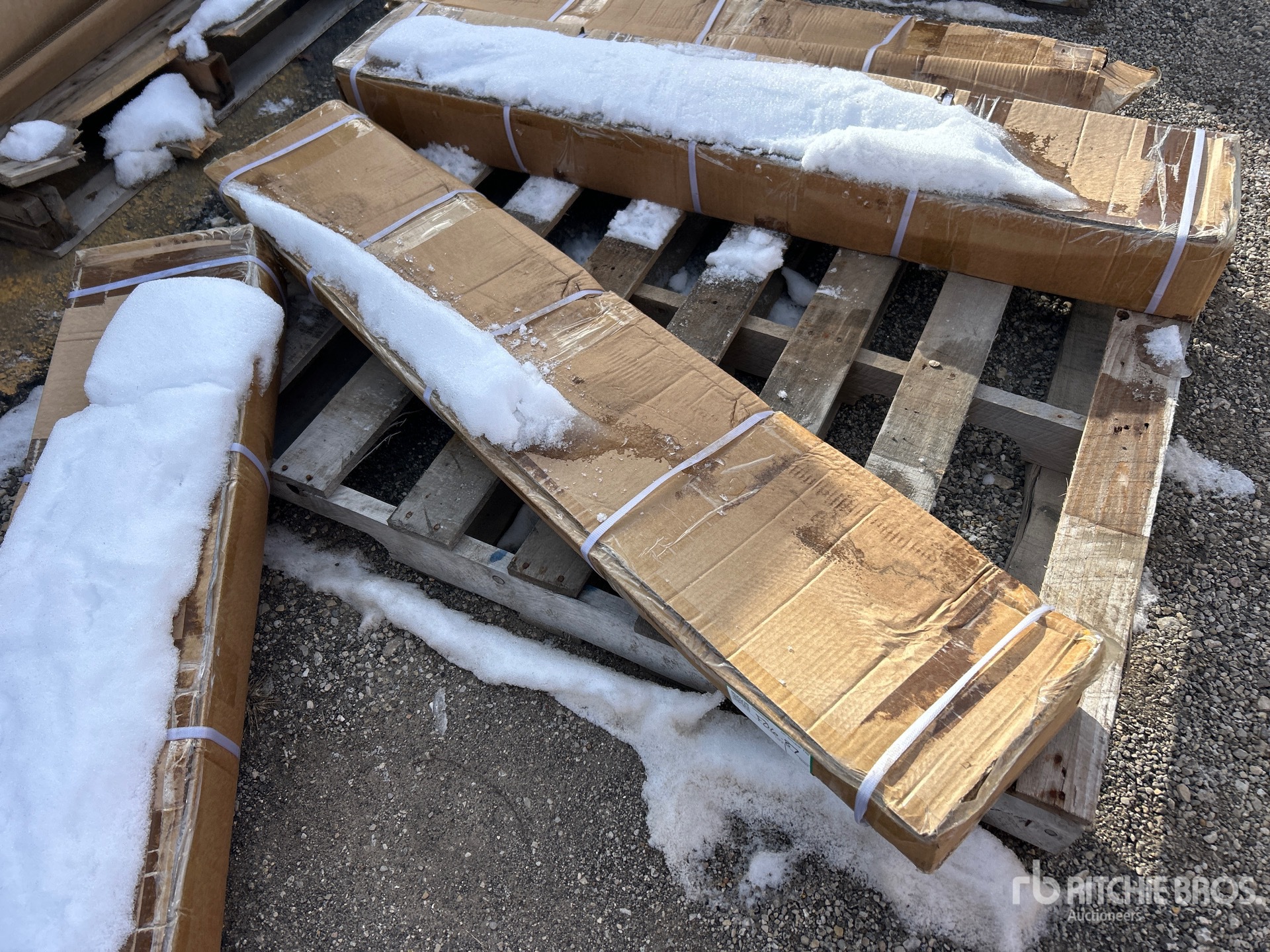 Aspect général with Image, coin avant droit