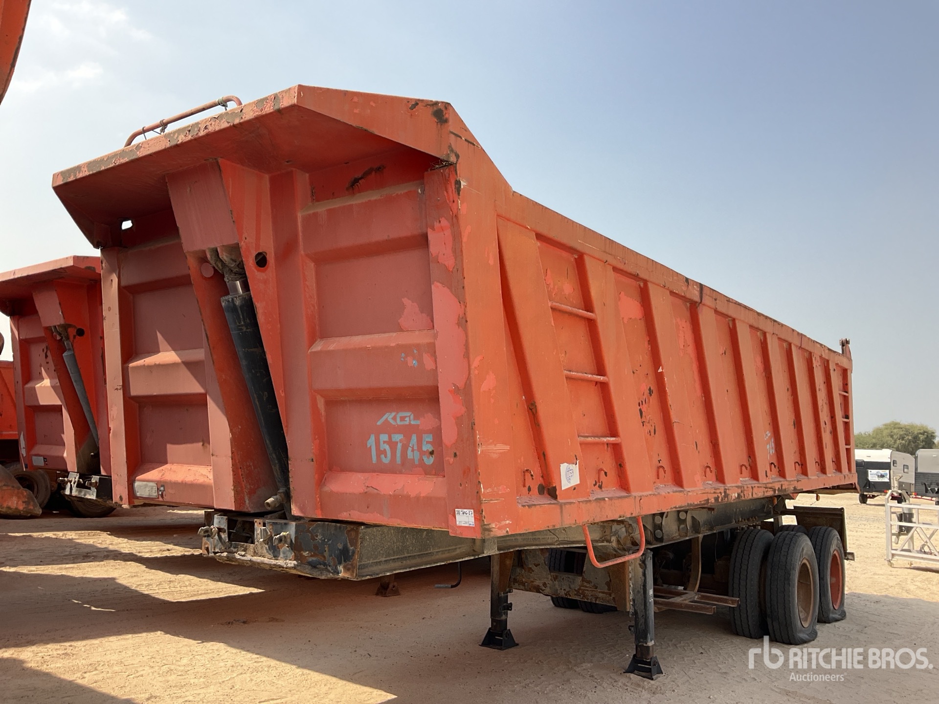 General Appearance with Picture, Left Front Corner