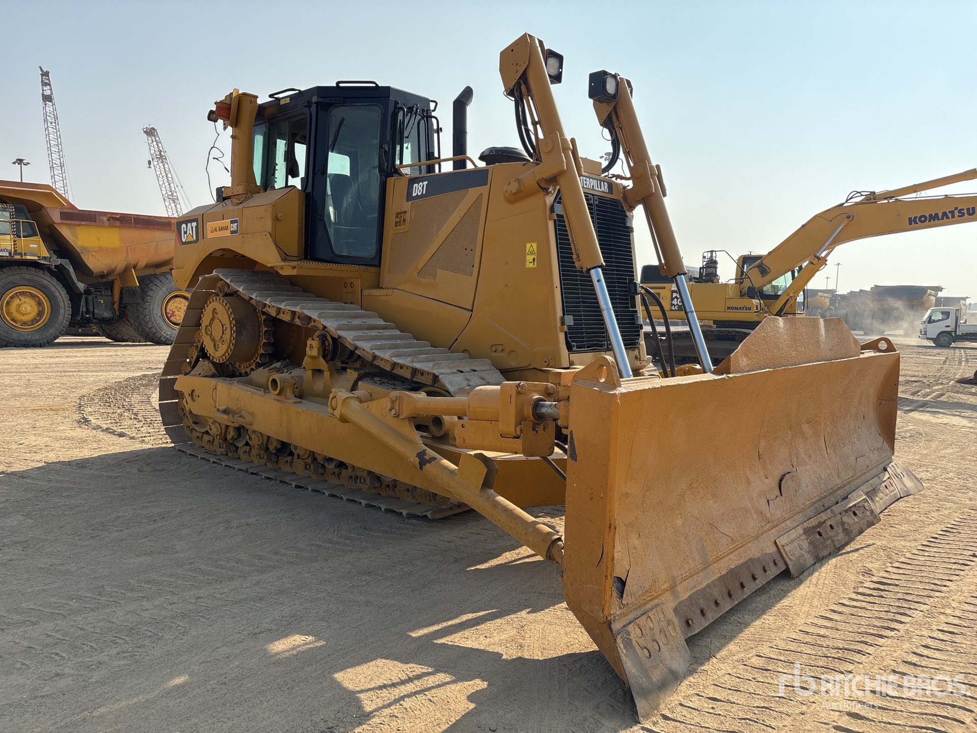 Aspect général with Image, coin avant droit