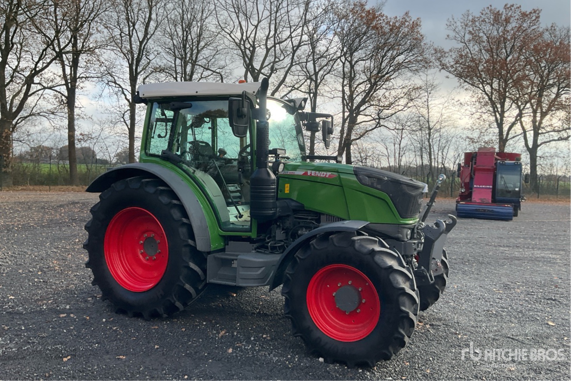 General Appearance with Picture, Right Front Corner