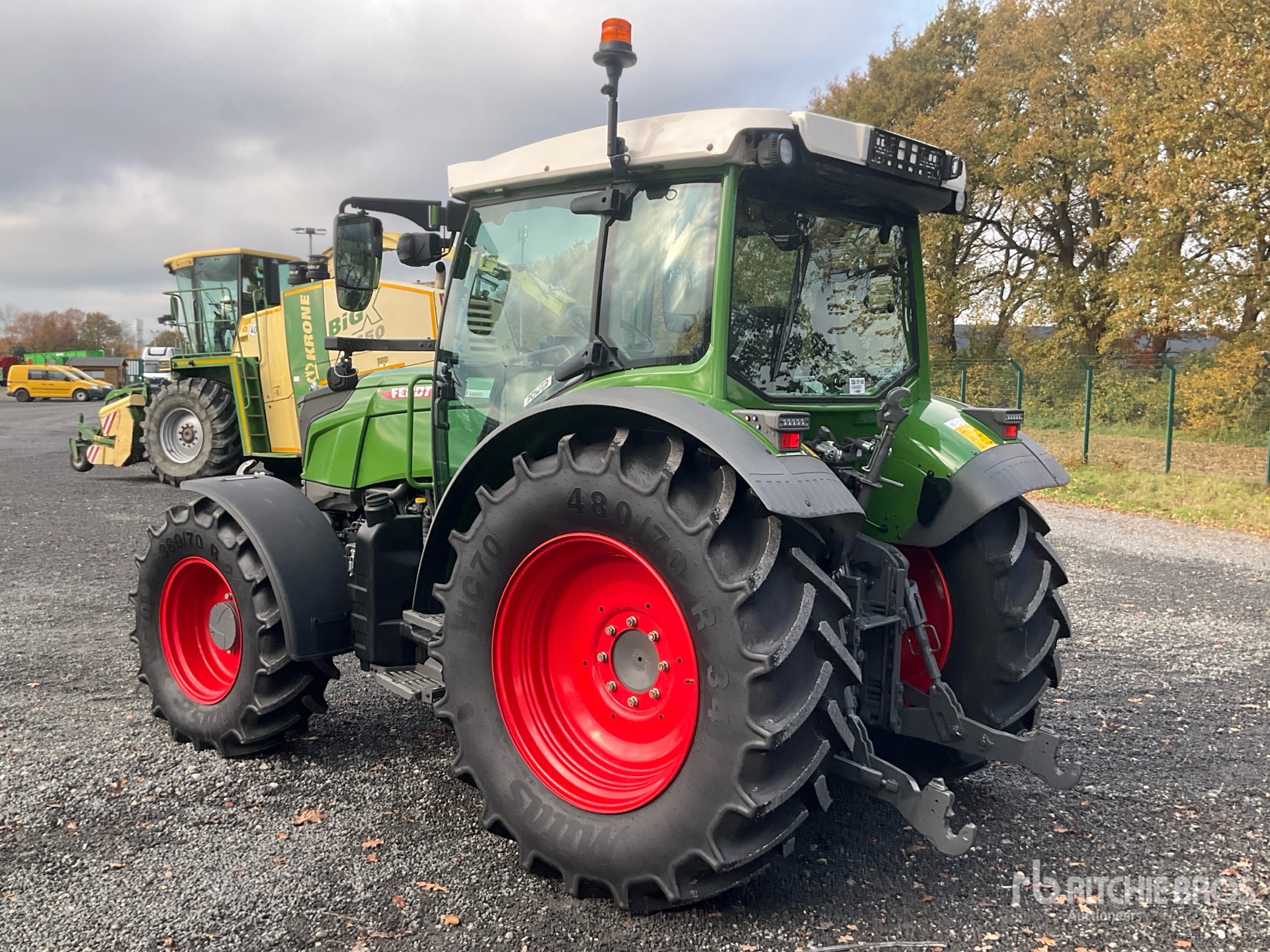 General Appearance with Bild, Ecke hinten links