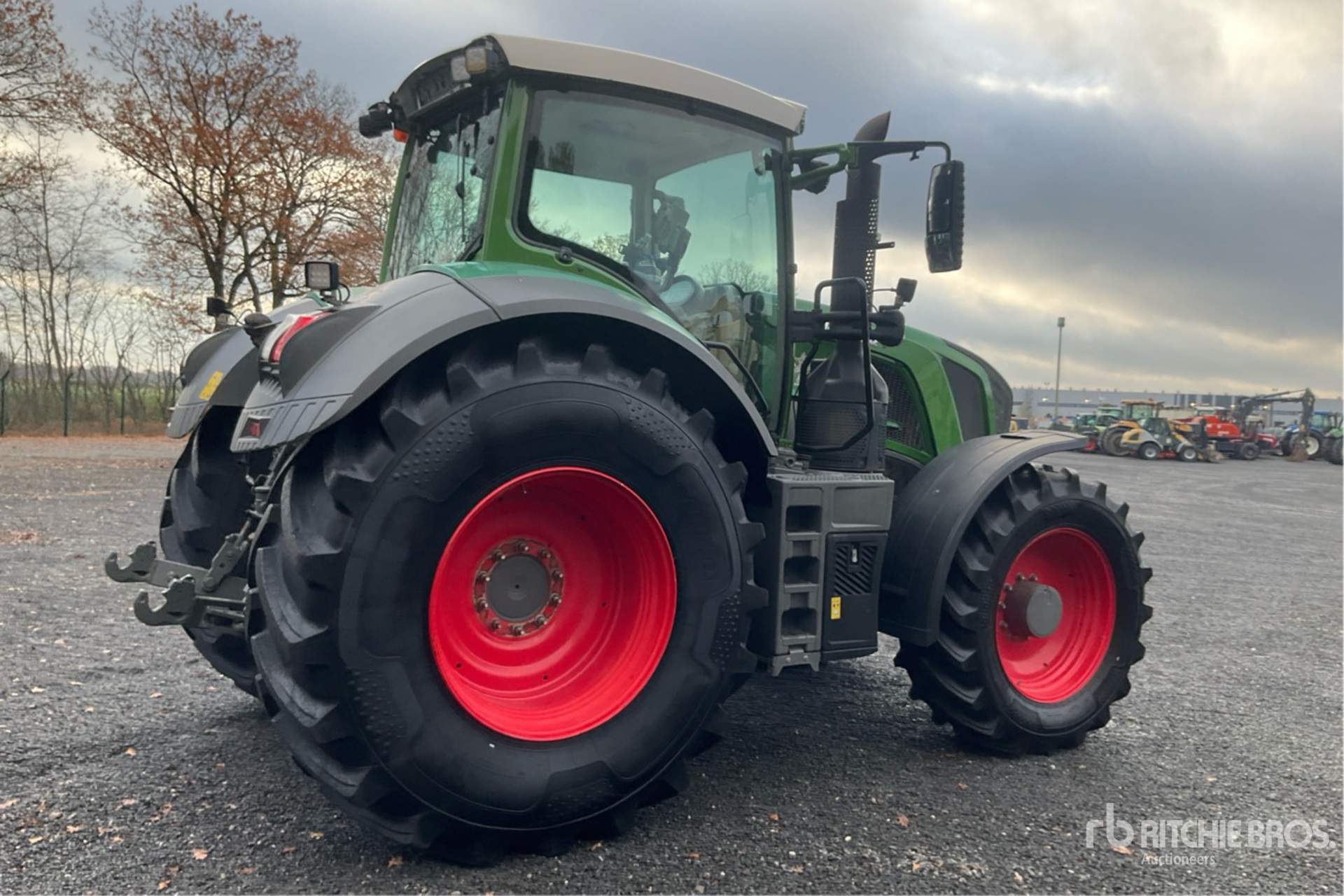 General Appearance with Picture, Right Rear Corner