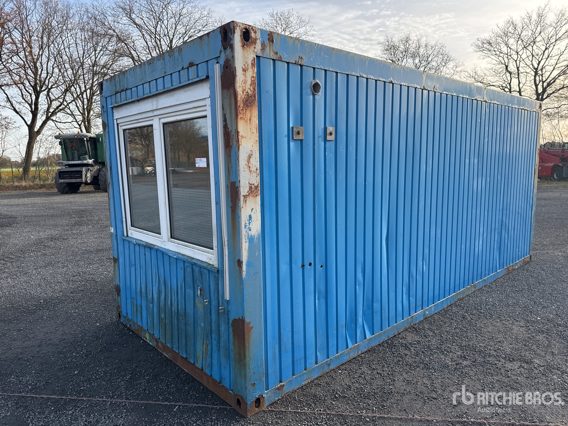 General Appearance with Picture, Left Front Corner