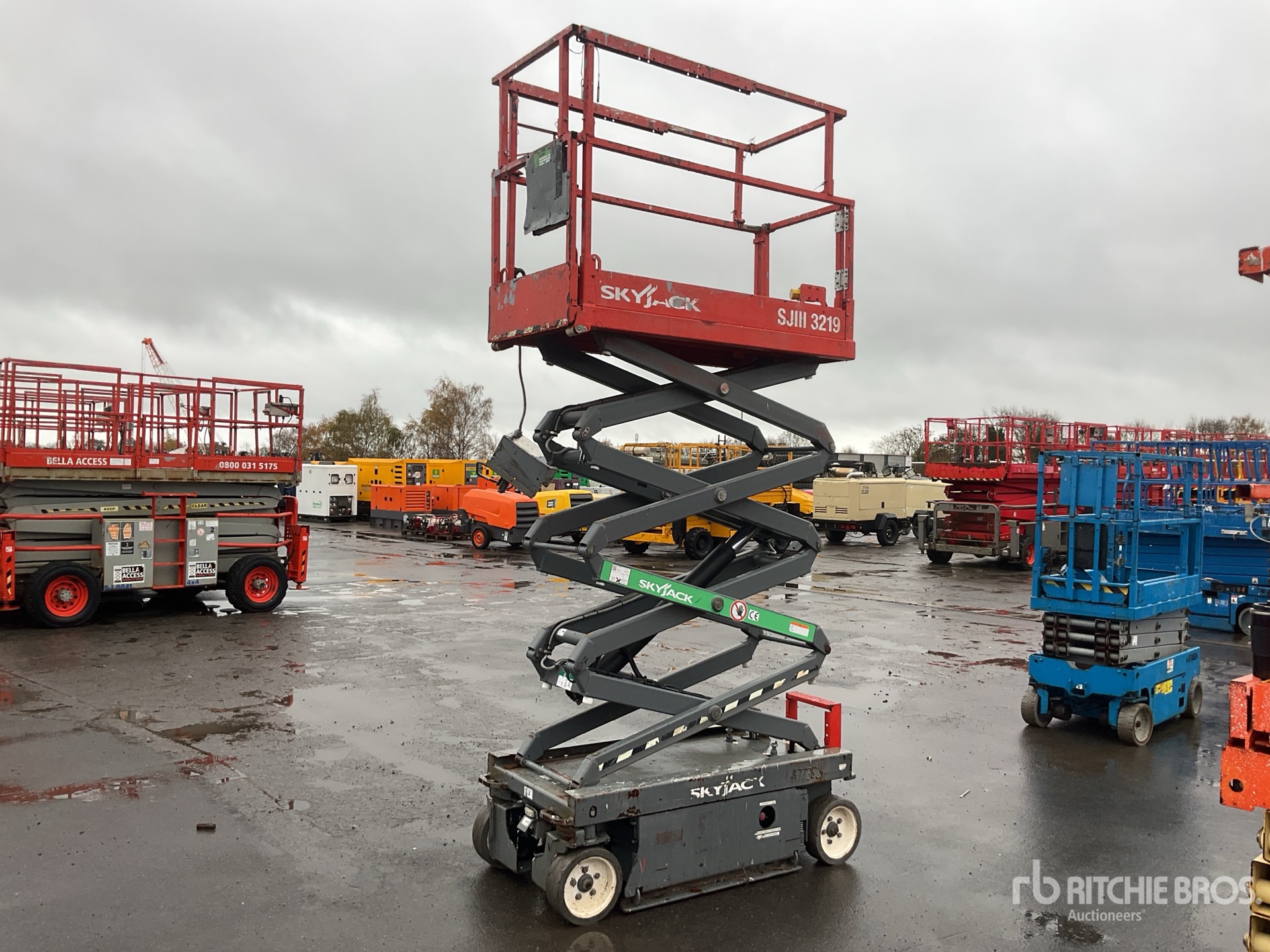 General Appearance with Featured Photo