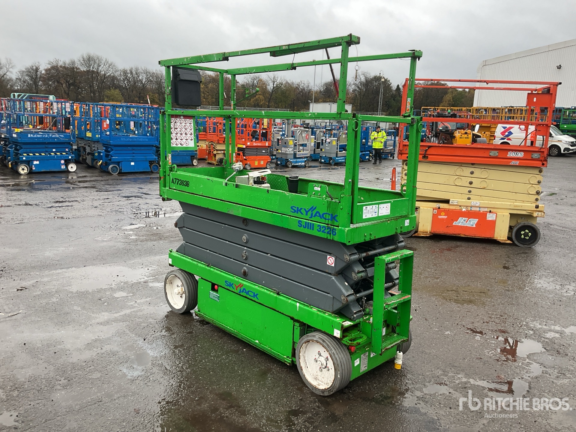 General Appearance with Picture, Left Rear Corner