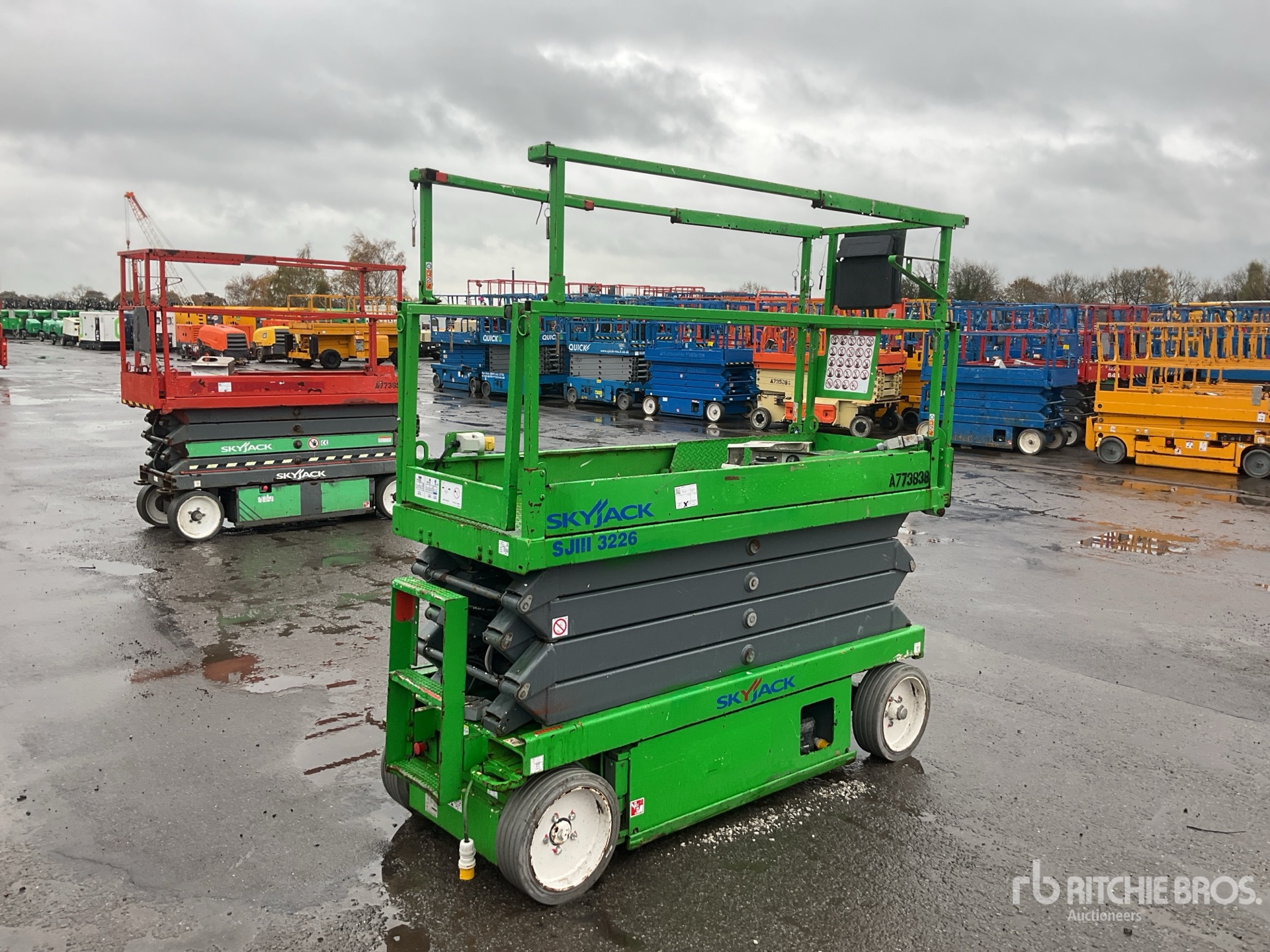 General Appearance with Picture, Right Rear Corner