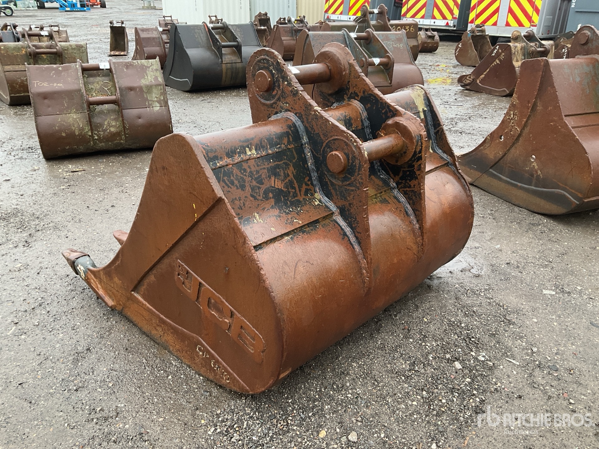 General Appearance with Bild, Ecke hinten links