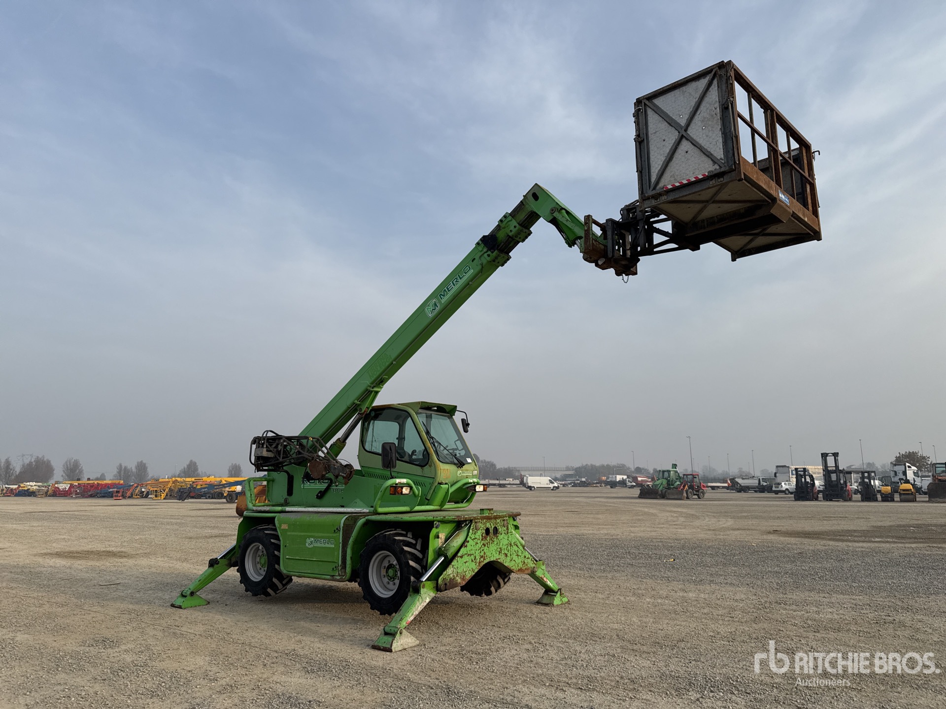 General Appearance with Picture, Right Front Corner